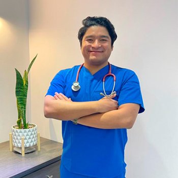 Dr. Iván Hernández Solís