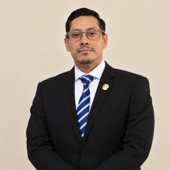 Dr. Lenin Cano Vaca