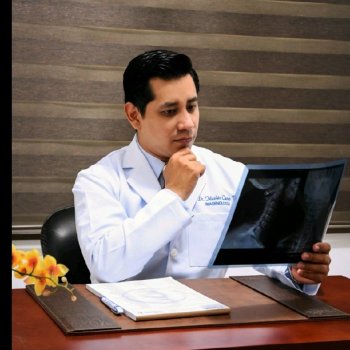Dr. Nicolas Cano Vaca