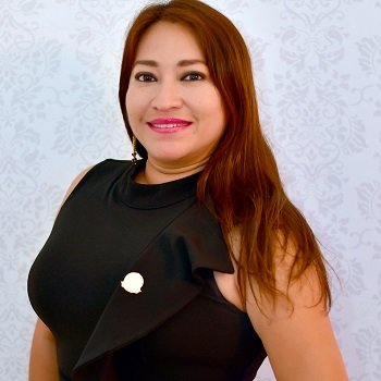 Dra. Vanessa Roca Lino