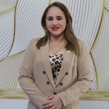 Dra. Yasmín Mendoza Falcones